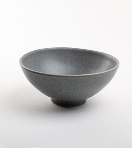 Bol de cerámica gris