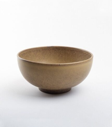 Bol de cerámica marrón