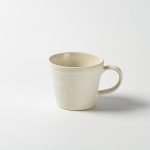 Taza de ceramica blanca